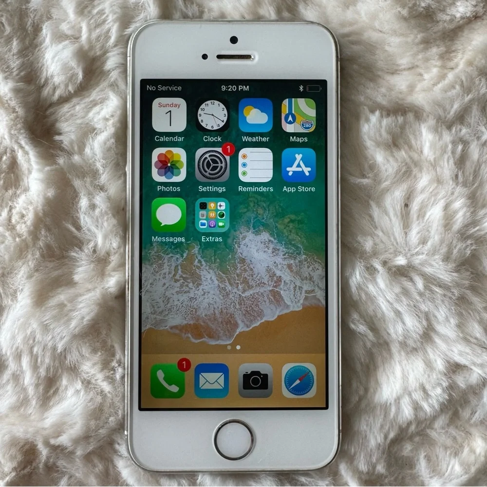 📱Apple iPhone 5s (16GB) Unlocked/AT&T📱Perfect Screen! + 🍎 sticker A1533